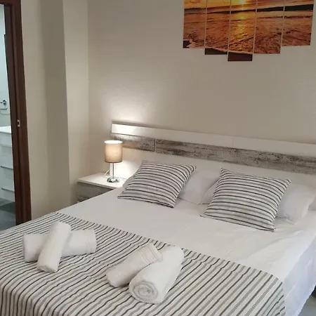 Entre Patios Valladares Apartman